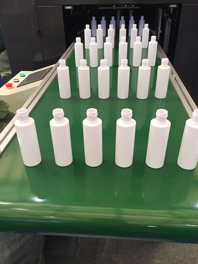 綠色PVC<a href='http://www.ontimecarpet.com/shusongdai/' target='_blank'><u>輸送帶</u></a>
