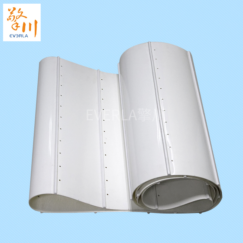 pvc<a href='http://www.ontimecarpet.com/shusongdai/' target='_blank'><u>輸送帶</u></a>加導條打孔食品<a href='http://www.ontimecarpet.com/shusongdai/' target='_blank'><u>輸送帶</u></a>主圖
