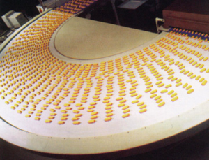 糖果<a href='http://www.ontimecarpet.com/shusongdai/shipin/' target='_blank'><u>食品輸送帶</u></a>